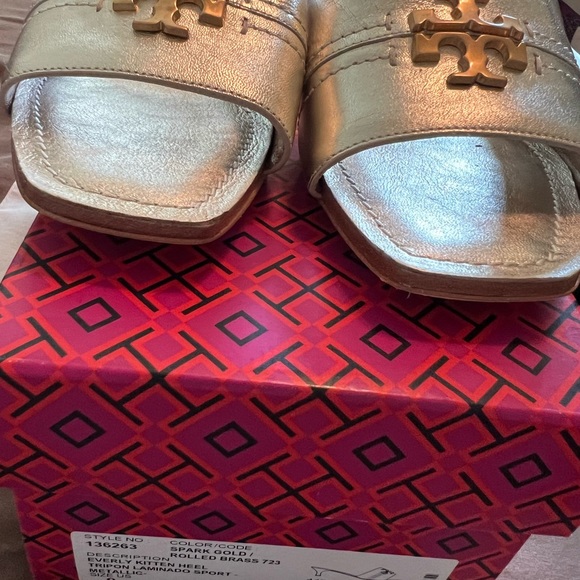 Tory Burch shoes - Picture 4 of 7
